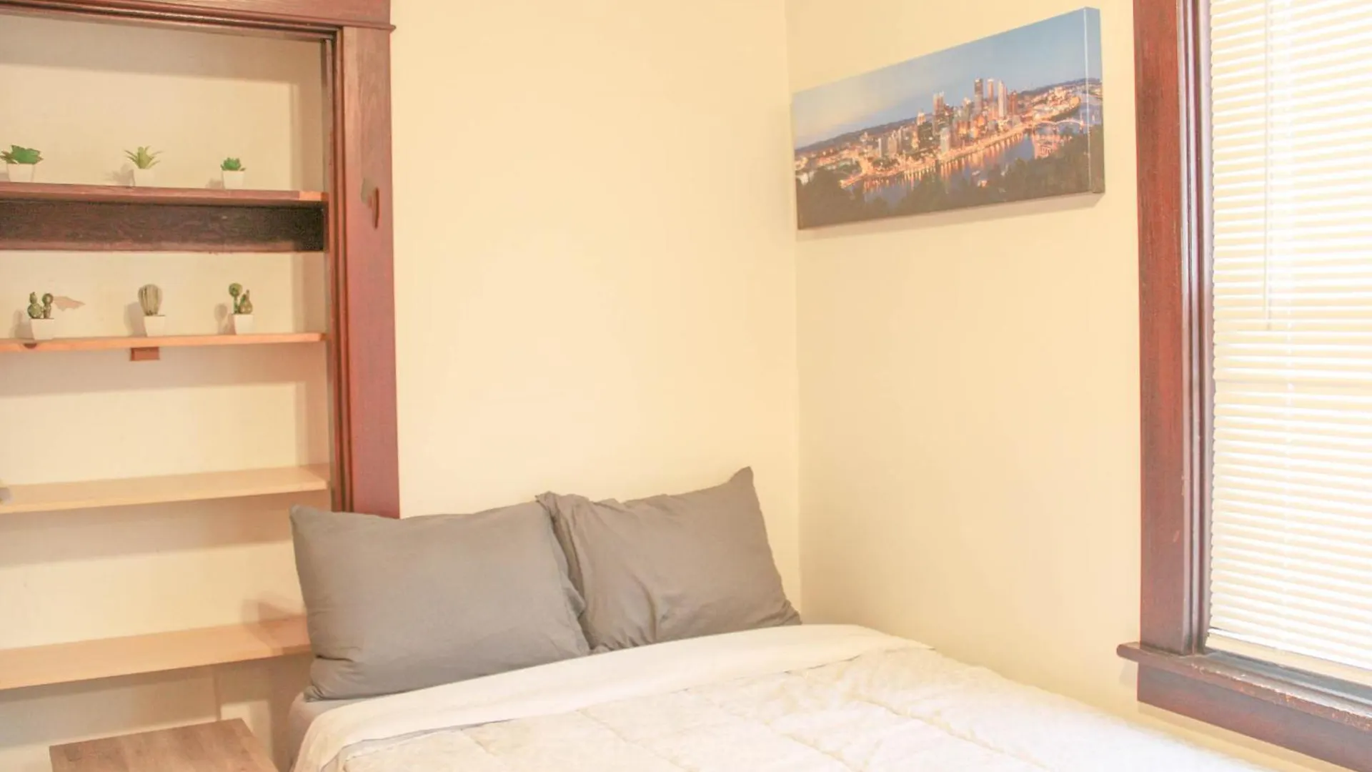 Comfy And Spacious 3 Bedroom - Easy City Access Pittsburgh